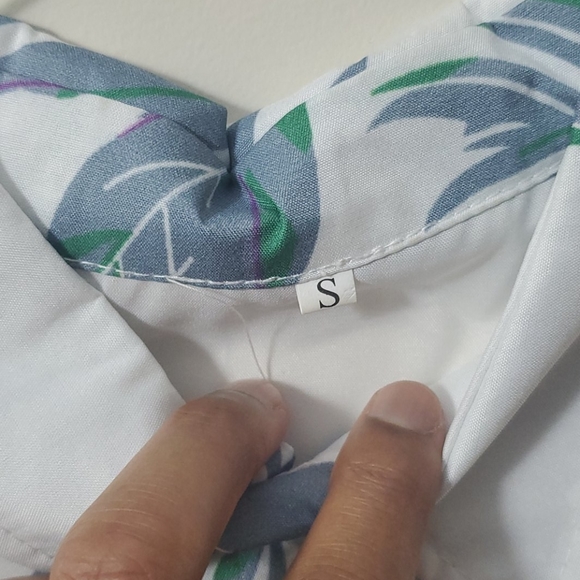 Vintage HAWAIIAN FLORAL SHIRT SLIM FIT SIZE S - Picture 3 of 8